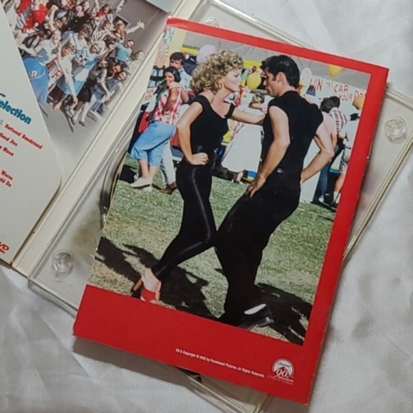 4/$80 Grease DVD with Songbook - Widescreen, 1978 - Picture 11 of 12